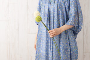 ソフトスタンドギャザーワンピース　プルハンプール