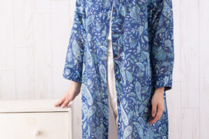 シャツカラーヨーク切替ギャザーチュニック　ジェノバ