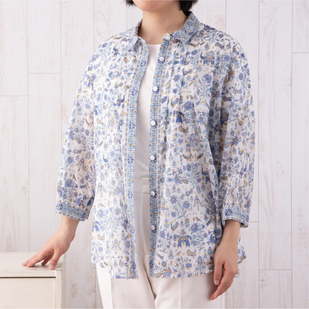 タックデザインブラウス　バローダ