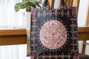 レザーハンドトートバック　カテイヤワール