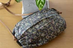 エアリータックポシェット プルハンプール