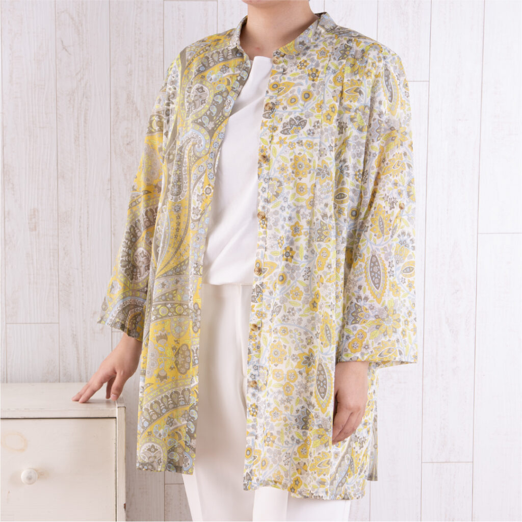 小襟タックブラウス　ゴルボテ